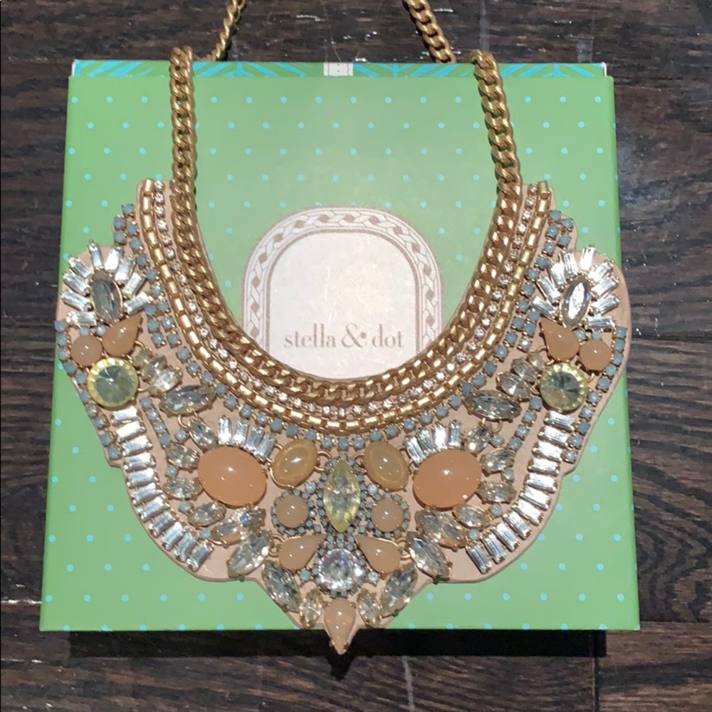 Stella and Dot Giverny embroidered necklace
